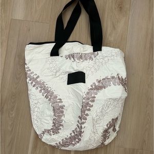 ALOHA Collection day tripper bag